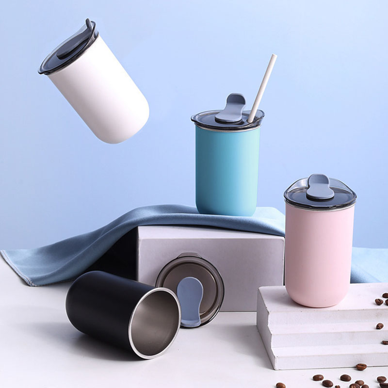 Botellas de agua aisladas con  - Coffee Tea Hot reseña y precio